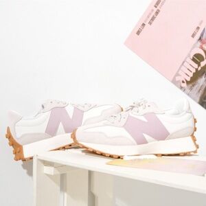 New Balance Women's Sneakers in Moonbeam and White with Gum Sole